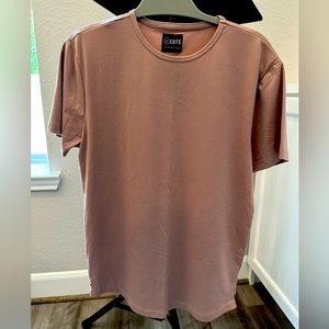 Brand New NEVER WORN cuts Tee - curved hem in Mountain Mist